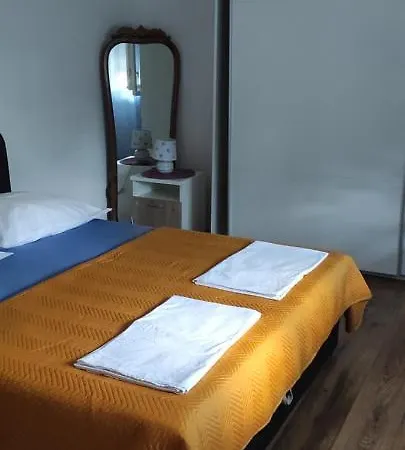 Apartman Leona